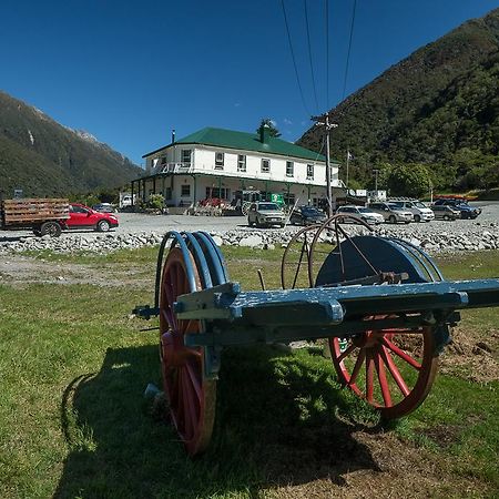 Otira Stagecoach Hotel Exterior foto