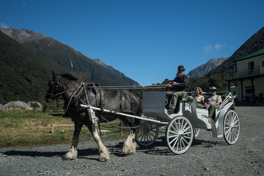 Otira Stagecoach Hotel Exterior foto